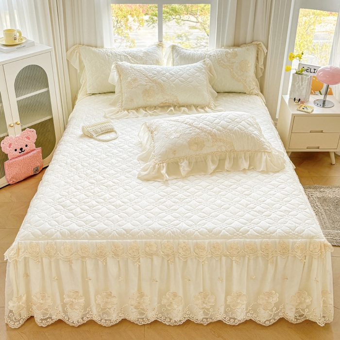 91家纺网 家纺一手货源 找家纺 罗艺轩 2024新款公主风水洗棉夹棉单床裙-浪漫满屋床 浪漫满屋-牛乳白