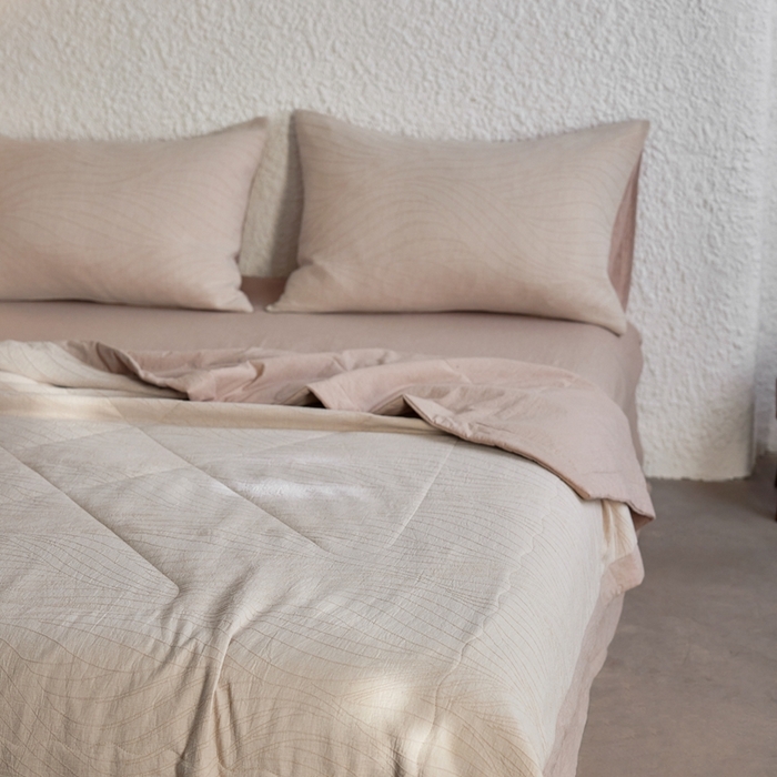 91家纺网 家纺一手货源 找家纺 2024新款色织双层纱提花波浪三系列夏被及夏被四件套--乱纹波浪 乱纹-卡其