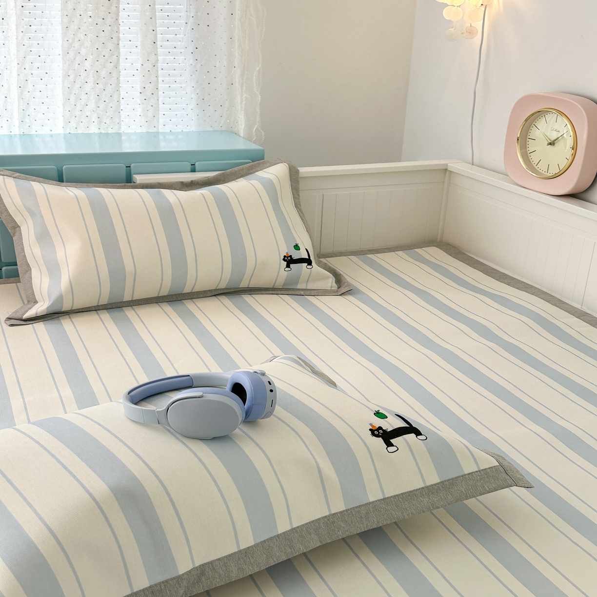 91家纺网 家纺一手货源 找家纺 昔可家纺 2024新款印花绣花冰丝席平席款 条纹黑猫