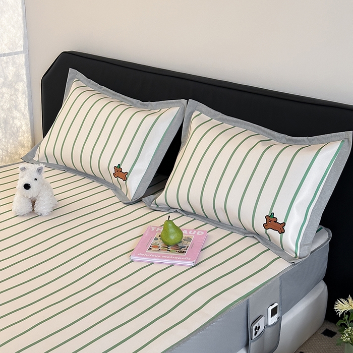 91家纺网 家纺一手货源 找家纺 昔可家纺 2024新款数码印花刺绣床笠款冰丝席 圣诞狗狗