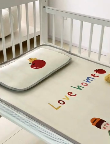 91家纺网 家纺一手货源 找家纺 本希家居 2024新款婴儿席系列高端可水洗冰丝席 美好一家婴儿席