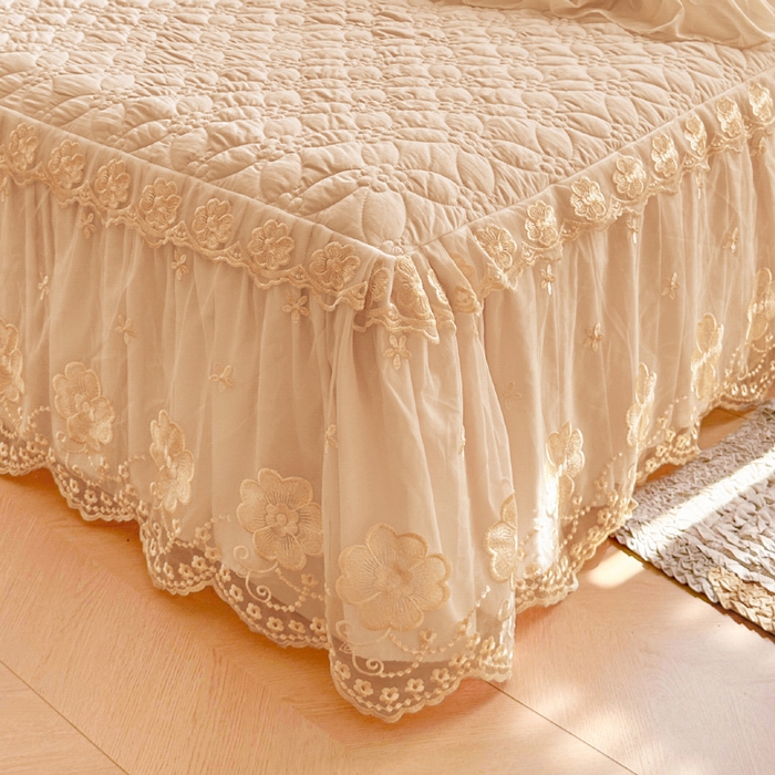 91家纺网 家纺一手货源 找家纺 罗艺轩 2024新款公主风水洗棉夹棉床裙款四件套-浪漫满屋床 浪漫满屋-香槟