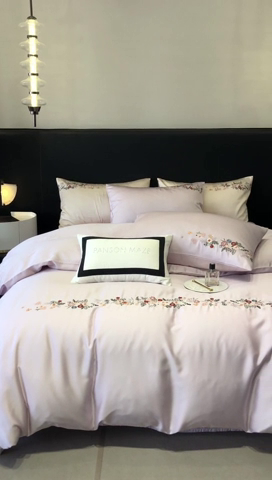 91家纺网 家纺一手货源 找家纺 云胡 2024新款A类进口莱赛尔纤维棉四件套-四月系列 四月-安琪紫