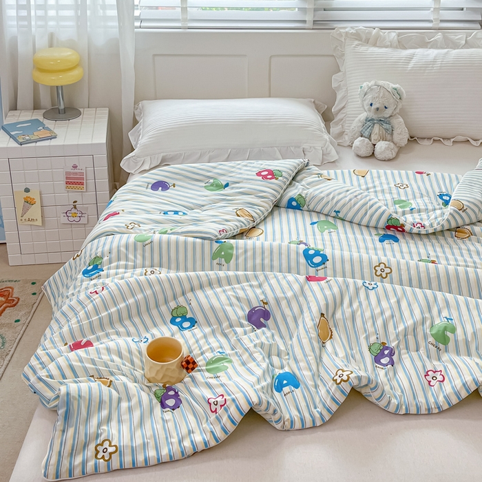 91家纺网 家纺一手货源 找家纺 吉祥家纺 2024新款凉感丝印花夏被 三色字母