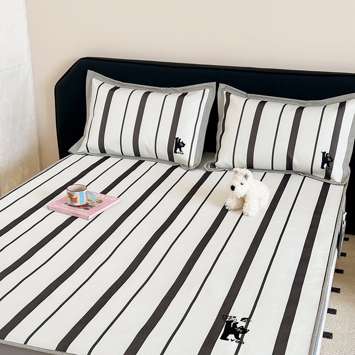 91家纺网 家纺一手货源 找家纺 昔可家纺 2024新款数码印花刺绣床笠款冰丝席 顽皮猫