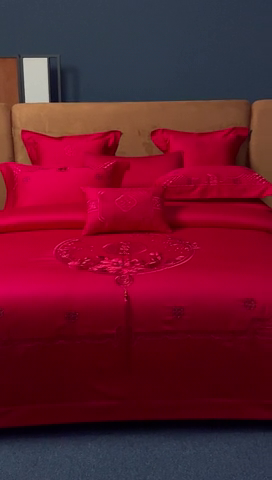 91家纺网 家纺一手货源 找家纺 高大尚婚庆馆 2025新款60s长绒棉轻奢（床裙款）婚庆四件套 美满团圆（红）