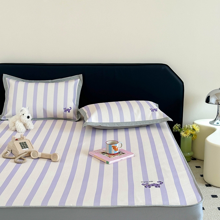 91家纺网 家纺一手货源 找家纺 昔可家纺 2024新款数码印花刺绣床笠款冰丝席 波点紫猫