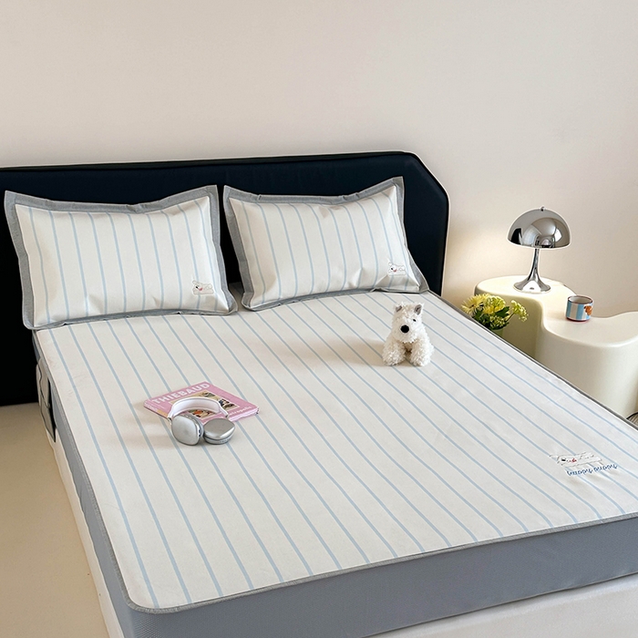 91家纺网 家纺一手货源 找家纺 昔可家纺 2024新款数码印花刺绣床笠款冰丝席 开心蝴蝶结狗