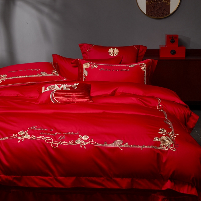 91家纺网 家纺一手货源 找家纺 高大尚婚庆馆 2025新款60s长绒棉轻奢（床裙款）婚庆四件套 真爱相随（金）