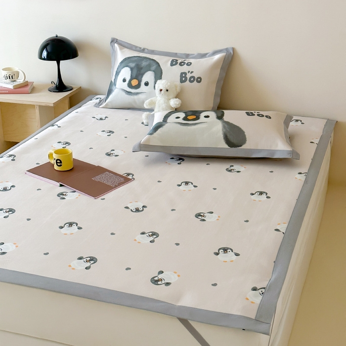 91家纺网 家纺一手货源 找家纺 圆岛 2024新款A类900D萌宠系列冰丝养生席 企鹅咕咕