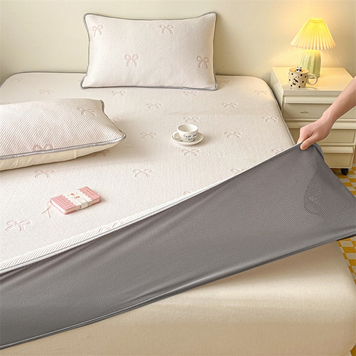 91家纺网 家纺一手货源 找家纺 吉象家纺 2024新款凉豆豆凉感软席凉席 粉色蝴蝶结