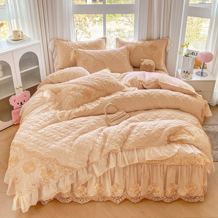 91家纺网 家纺一手货源 找家纺 罗艺轩 2024新款公主风水洗棉夹棉床裙款四件套-浪漫满屋床 浪漫满屋-香槟