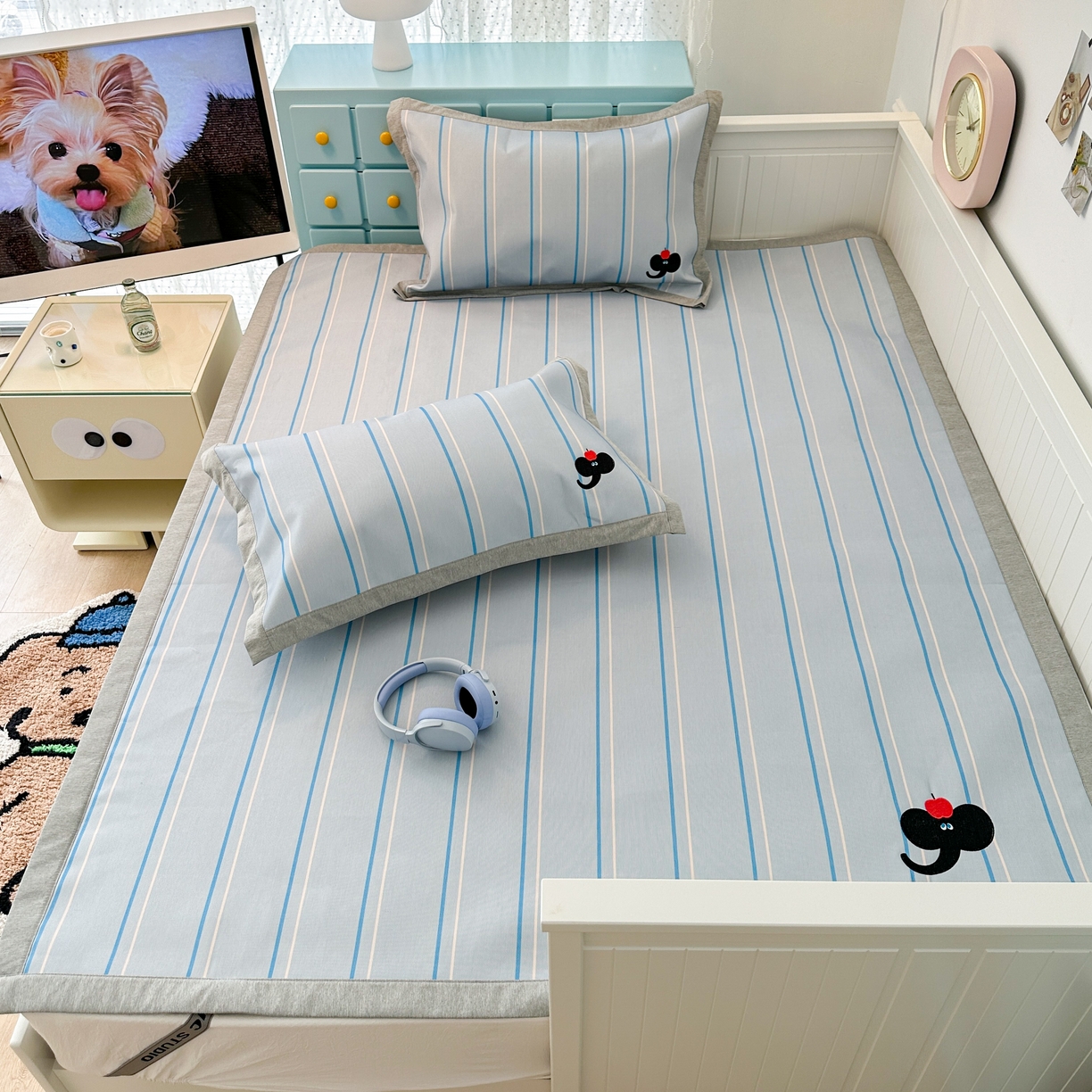 91家纺网 家纺一手货源 找家纺 昔可家纺 2024新款印花绣花冰丝席平席款 蓝条小象