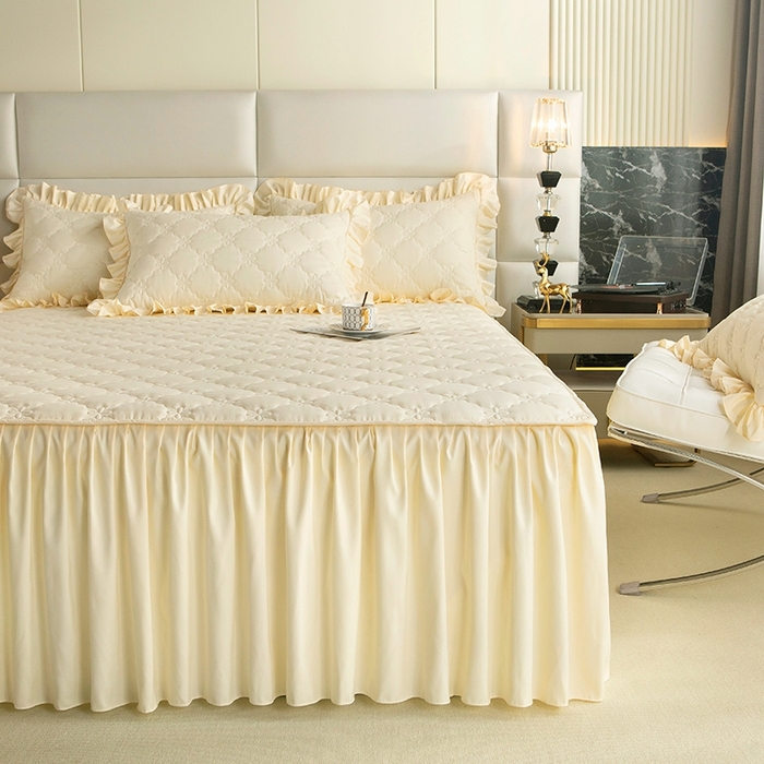 91家纺网 家纺一手货源 找家纺 忘忧草 2024新款亲肤磨毛夹棉床裙 佳人-浅米黄