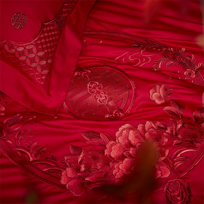 91家纺网 家纺一手货源 找家纺 高大尚婚庆馆 2025新款60s长绒棉轻奢（床裙款）婚庆四件套 美满团圆（红）