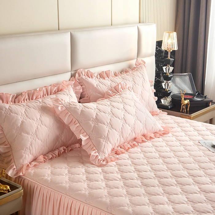 91家纺网 家纺一手货源 找家纺 忘忧草 2024新款亲肤磨毛夹棉床裙 佳人-丽人粉