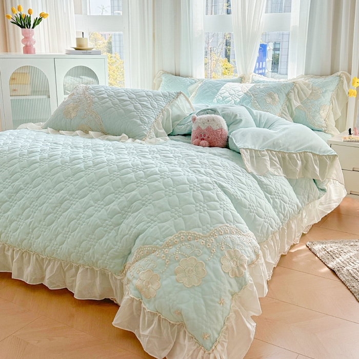 91家纺网 家纺一手货源 找家纺 罗艺轩 2024新款公主风水洗棉夹棉床裙款四件套-浪漫满屋床 浪漫满屋-海盐蓝