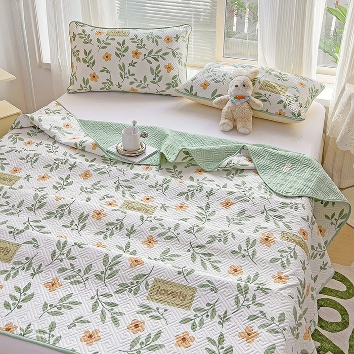 91家纺网 家纺一手货源 找家纺 羽爱家纺 2025新款A类双面全棉印花床盖套件 清新