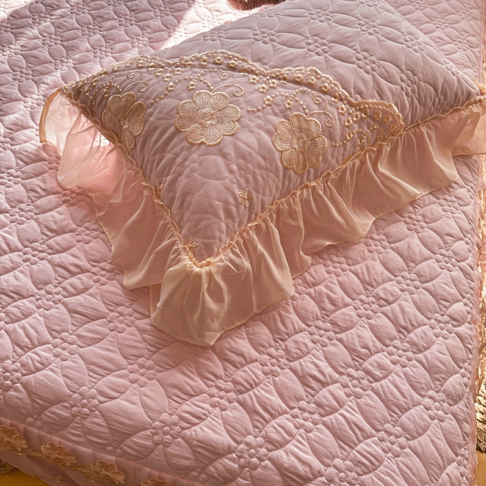 91家纺网 家纺一手货源 找家纺 罗艺轩 2024新款公主风水洗棉夹棉床裙款四件套-浪漫满屋床 浪漫满屋-豆沙