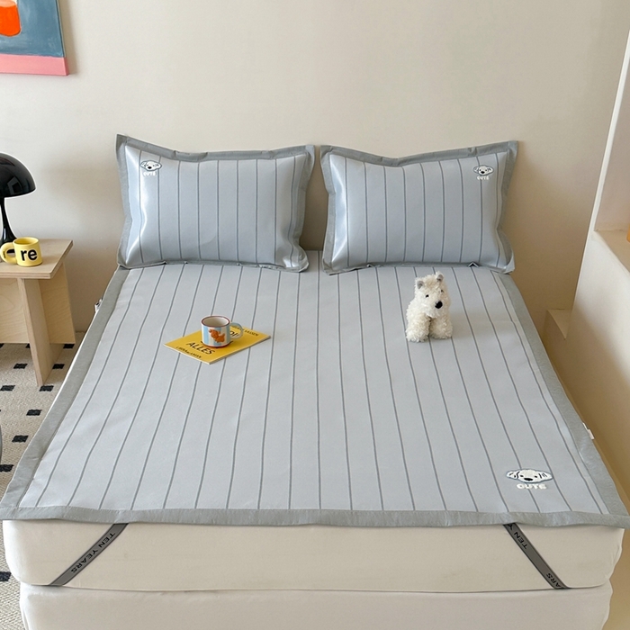 91家纺网 家纺一手货源 找家纺 时年 2024新款7A抗菌提花毛巾绣冰丝凉席（充值会员优惠10元） 冰丝毛巾绣-可爱修狗