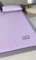 91家纺网 家纺一手货源 找家纺 好眠好梦家纺 2024新款玫瑰之恋凉感席（床笠款） 优雅紫