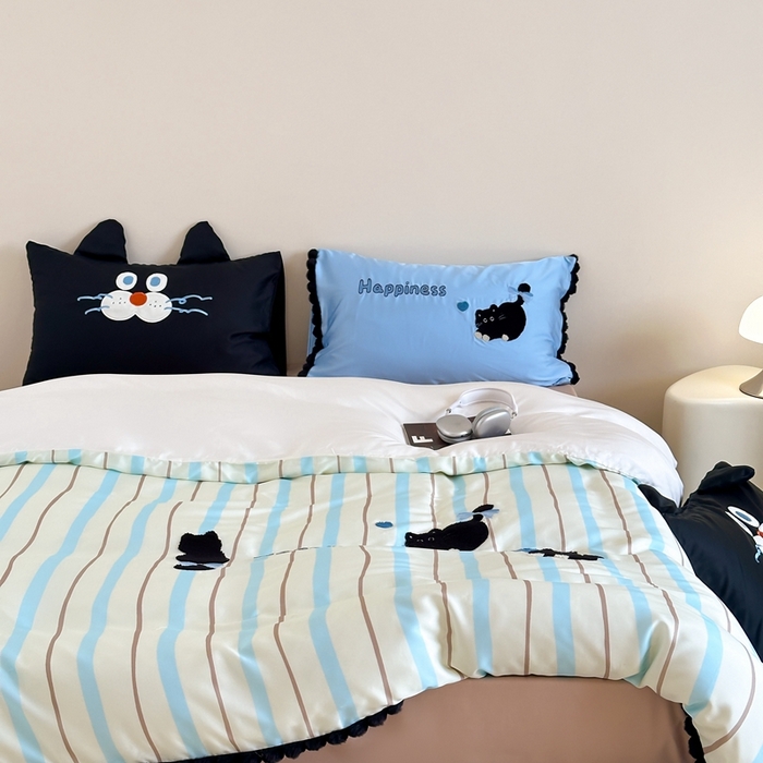 91家纺网 家纺一手货源 找家纺 黛舒家居 2024新款天丝条纹款四件套 黑色猫咪