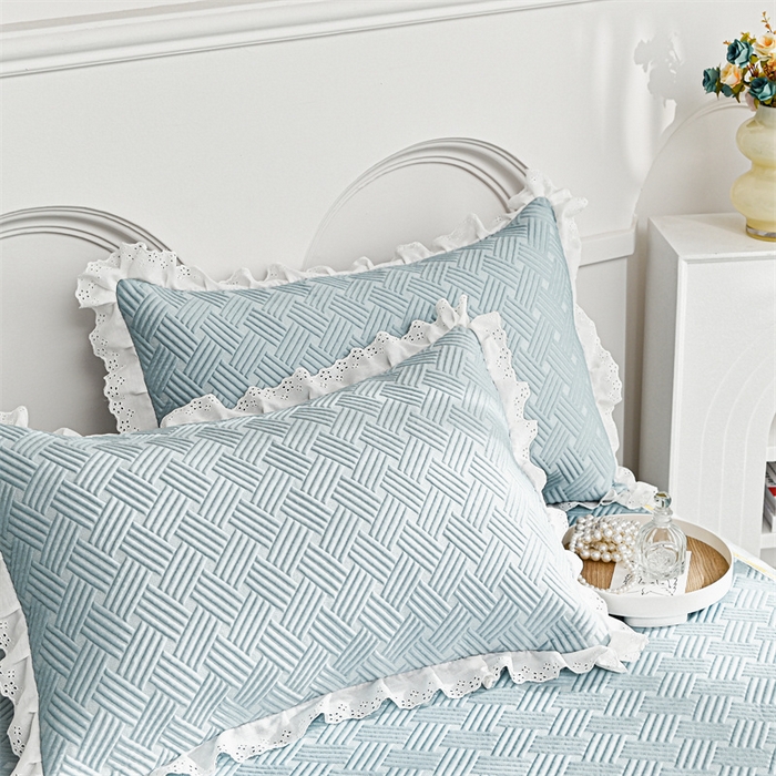 91家纺网 家纺一手货源 找家纺 共鸣沙发垫 2024新款A类凉感冰豆豆透气小菊花床裙系列 床裙冰豆小菊花蓝灰