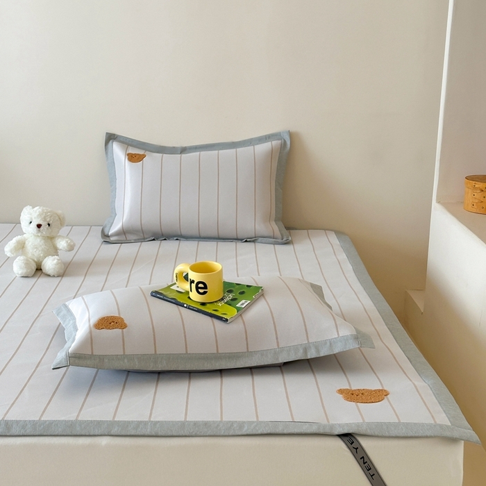 91家纺网 家纺一手货源 找家纺 时年 2024新款7A抗菌提花毛巾绣冰丝凉席（充值会员优惠10元） 冰丝毛巾绣-熊崽崽