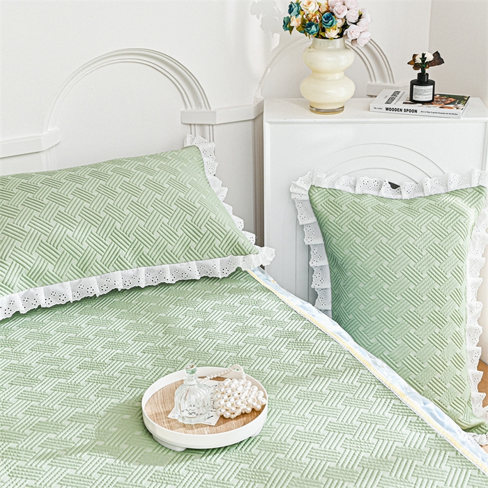 91家纺网 家纺一手货源 找家纺 共鸣沙发垫 2024新款A类凉感冰豆豆透气小菊花床裙系列 床裙冰豆小菊花浅绿