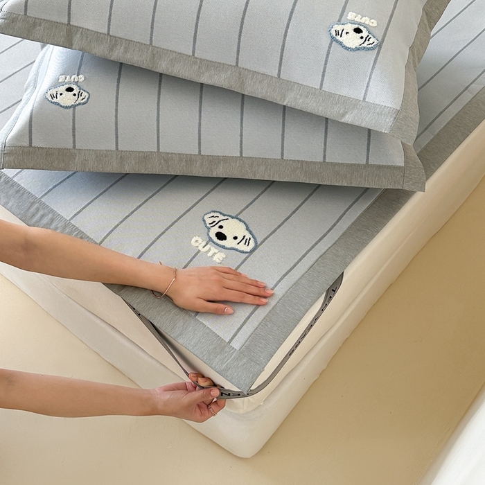 91家纺网 家纺一手货源 找家纺 （总）时年 2024新款7A抗菌提花毛巾绣冰丝凉席（充值会员优惠10元）