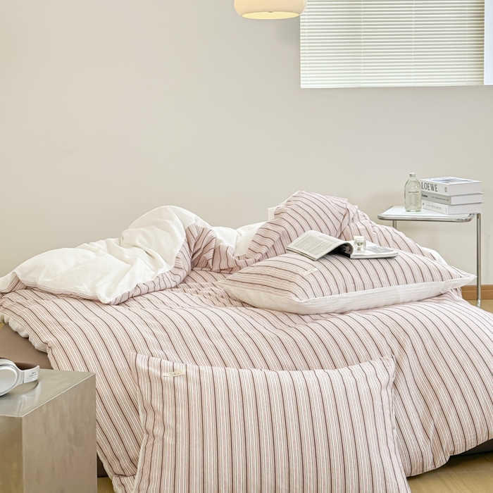 91家纺网 家纺一手货源 找家纺 玛奇朵 新款全棉色织立体提花四件套-海街日记 海街日记-红咖（搭配咖色床单）