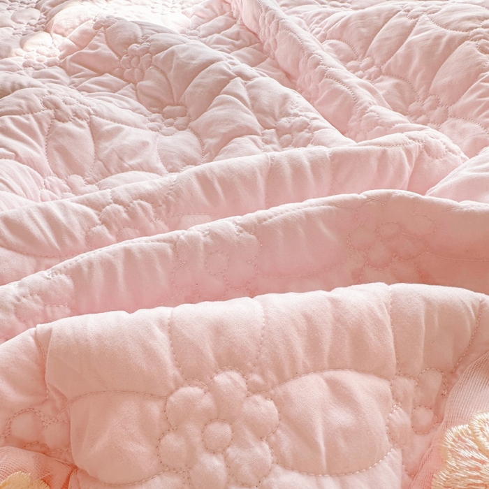 91家纺网 家纺一手货源 找家纺 （总）罗艺轩 2024新款公主风水洗棉夹棉单床裙-浪漫满屋床