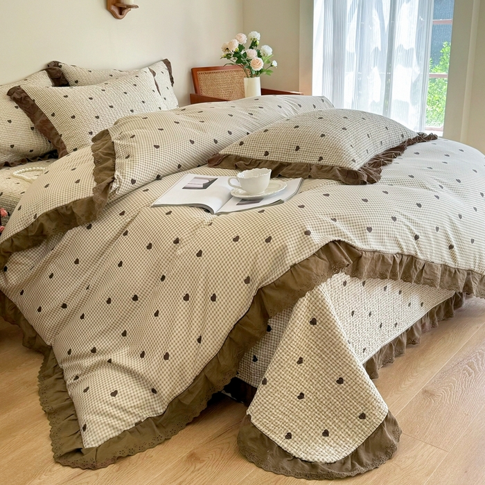 91家纺网 家纺一手货源 找家纺 添越 2024新款纯棉砂洗床盖 守护甜心