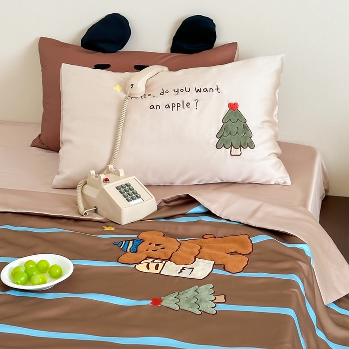 91家纺网 家纺一手货源 找家纺 黛舒家居 2024新款天丝条纹夏被款 小树熊