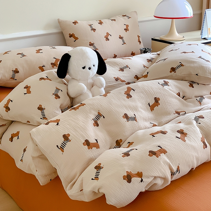 91家纺网 家纺一手货源 找家纺 萝莉家纺2025新款全棉双层皱皱纱四件套 腊肠狗