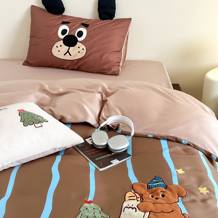 91家纺网 家纺一手货源 找家纺 黛舒家居 2024新款天丝条纹款四件套 小树熊