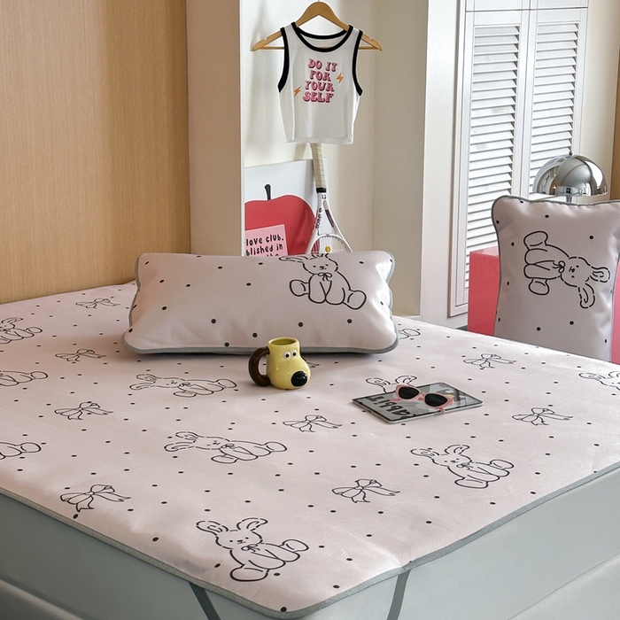 91家纺网 家纺一手货源 找家纺 时年 2024新款7A抗菌数码印花冰丝凉席（充值会员优惠10元） 波点兔兔