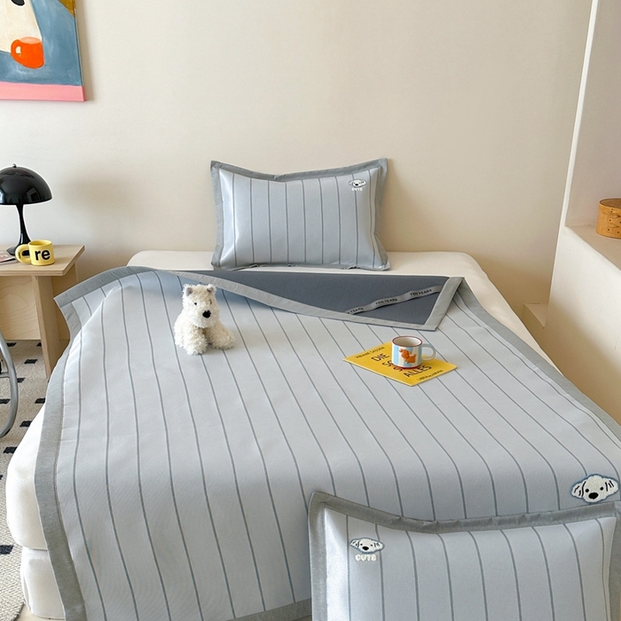 91家纺网 家纺一手货源 找家纺 时年 2024新款7A抗菌提花毛巾绣冰丝凉席（充值会员优惠10元） 冰丝毛巾绣-可爱修狗