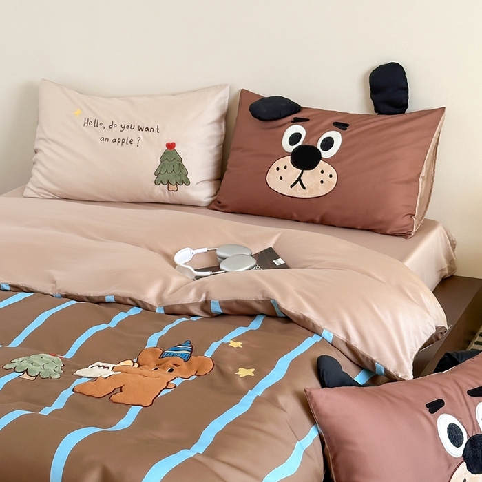 91家纺网 家纺一手货源 找家纺 黛舒家居 2024新款天丝条纹款四件套 小树熊