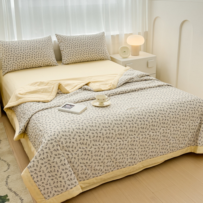 91家纺网 家纺一手货源 找家纺 金丝鸟家纺 2024新款全棉棉花夏被四件套 米色小花