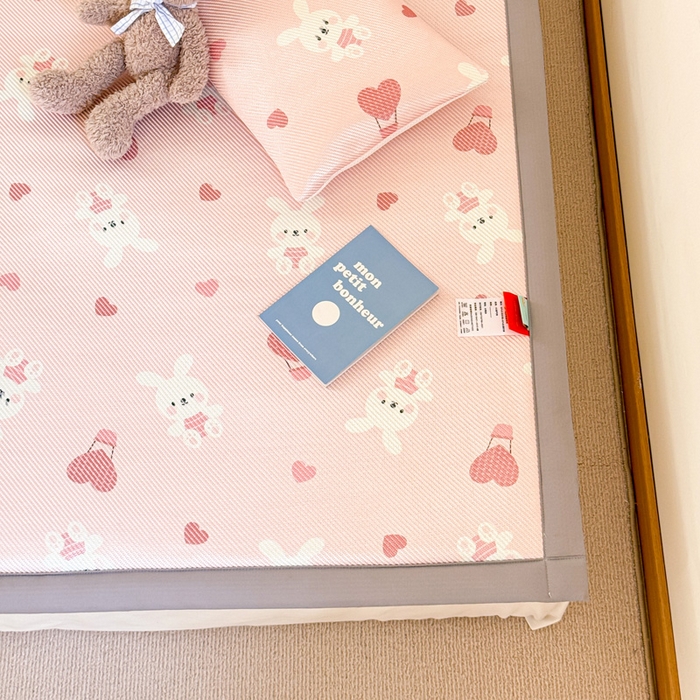 91家纺网 家纺一手货源 找家纺 喜多兔儿童家纺 2024新款抗菌大豆纤维隔尿凉席 粉色气球小兔