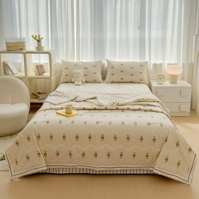 91家纺网 家纺一手货源 找家纺 金丝鸟家纺 2024新款全棉棉花夏被四件套 跳跳兔