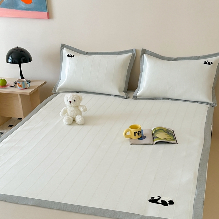 91家纺网 家纺一手货源 找家纺 时年 2024新款7A抗菌提花毛巾绣冰丝凉席（充值会员优惠10元） 冰丝毛巾绣-熊猫嘟嘟