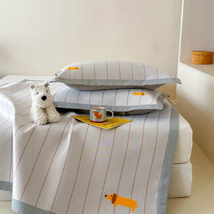 91家纺网 家纺一手货源 找家纺 时年 2024新款7A抗菌提花毛巾绣冰丝凉席（充值会员优惠10元） 冰丝毛巾绣-腊肠狗