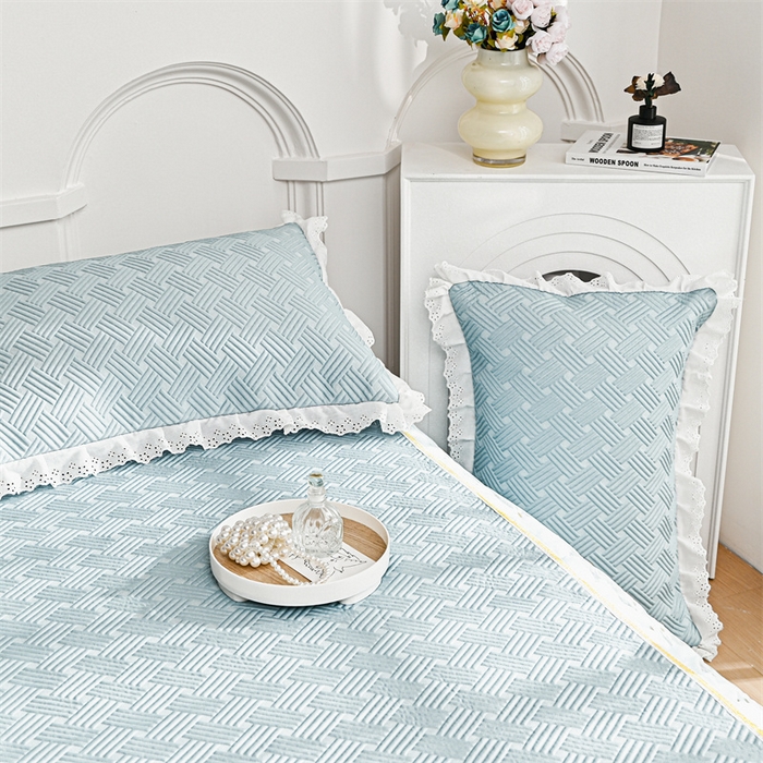 91家纺网 家纺一手货源 找家纺 共鸣沙发垫 2024新款A类凉感冰豆豆透气小菊花床裙系列 床裙冰豆小菊花蓝灰