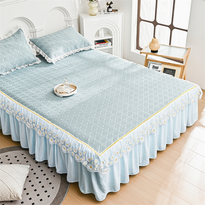 91家纺网 家纺一手货源 找家纺 共鸣沙发垫 2024新款A类凉感冰豆豆透气小菊花床裙系列 床裙冰豆小菊花蓝灰