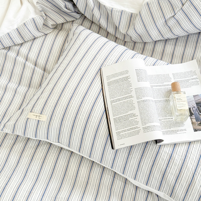 91家纺网 家纺一手货源 找家纺 玛奇朵 新款全棉色织立体提花四件套-海街日记 海街日记-蓝咖（搭配蓝色床单）