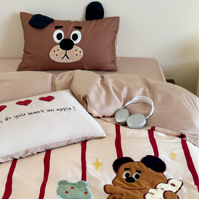 91家纺网 家纺一手货源 找家纺 黛舒家居 2024新款天丝条纹款四件套 面包熊