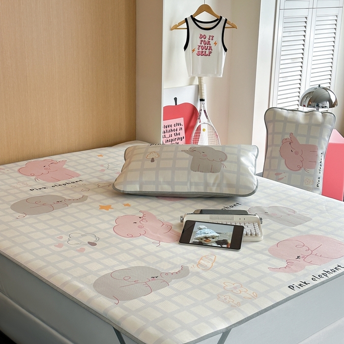 91家纺网 家纺一手货源 找家纺 时年 2024新款7A抗菌数码印花冰丝凉席（充值会员优惠10元） 萌宠小象