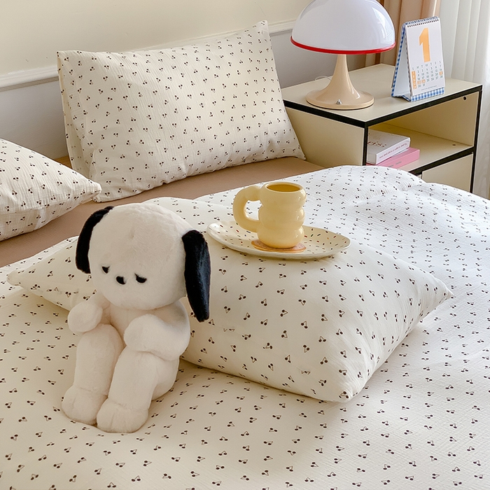 91家纺网 家纺一手货源 找家纺 萝莉家纺2025新款全棉双层皱皱纱四件套 黑樱桃